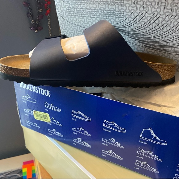 Womens Birkenstock Dark Blue Buckle Sandals NWT NIB SZ 39 8-8.5 - Picture 9 of 12